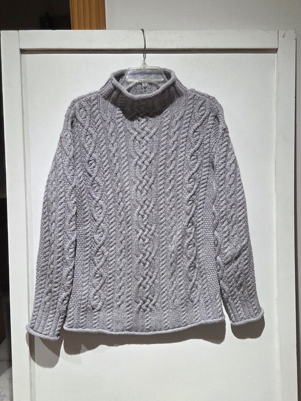 Merino Wool Cozy Cable Knit Turtleneck Sweater - Light Gray
